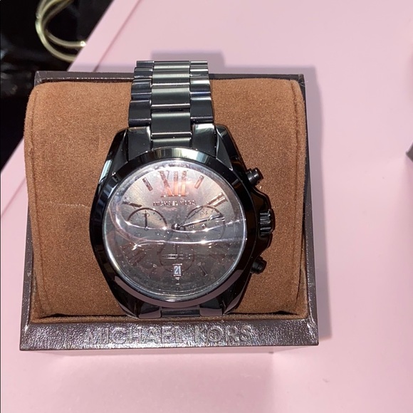 New Micheal kors watch - Picture 2 of 3